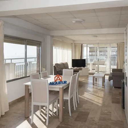 Lider, 12º-a Atico 公寓 *