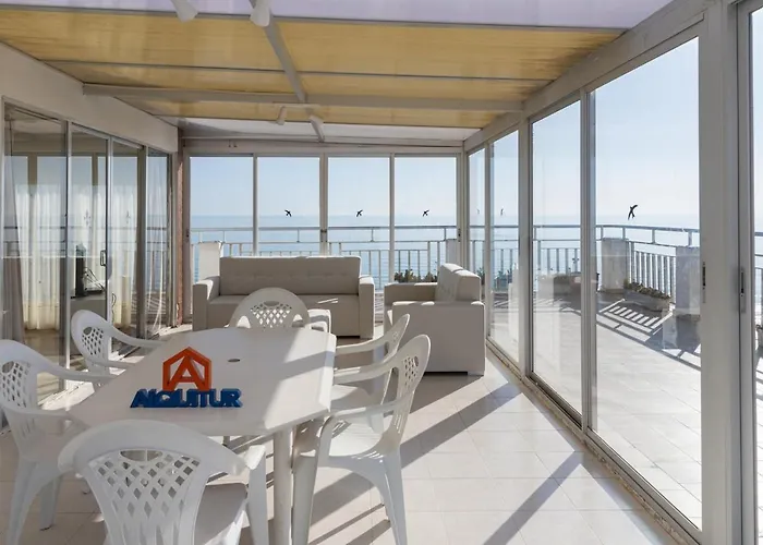 Lider, 12º-a Atico *